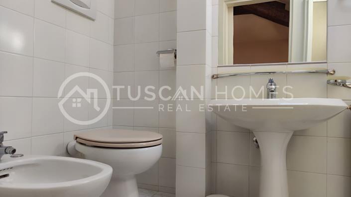 Image No.17-9 Bed Hotel for sale