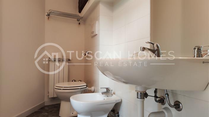 Image No.22-9 Bed Hotel for sale