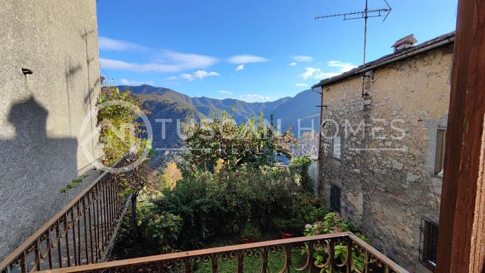 Image No.12-3 Bed Townhouse for sale