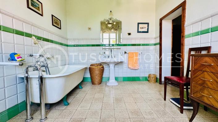 Image No.13-5 Bed Villa for sale