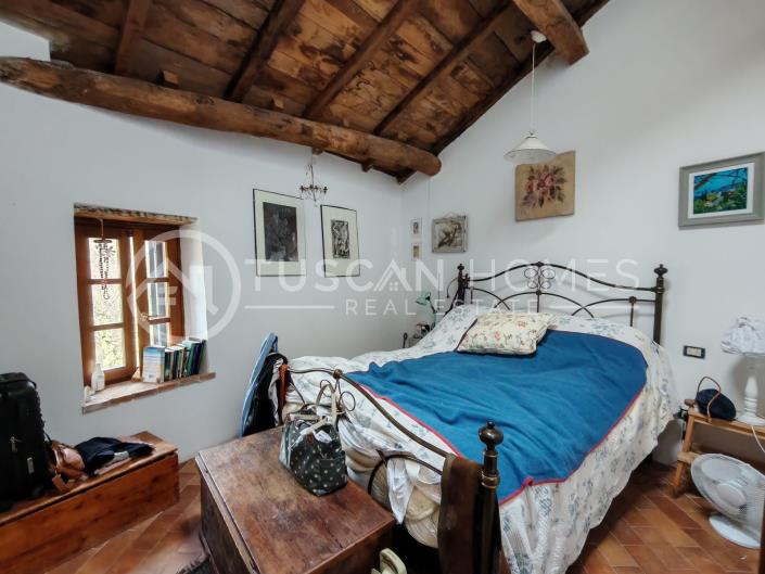 Image No.2-2 Bed Townhouse for sale