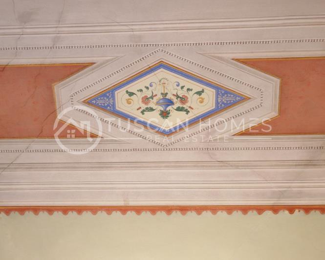 Image No.10-4 Bed Apartment for sale