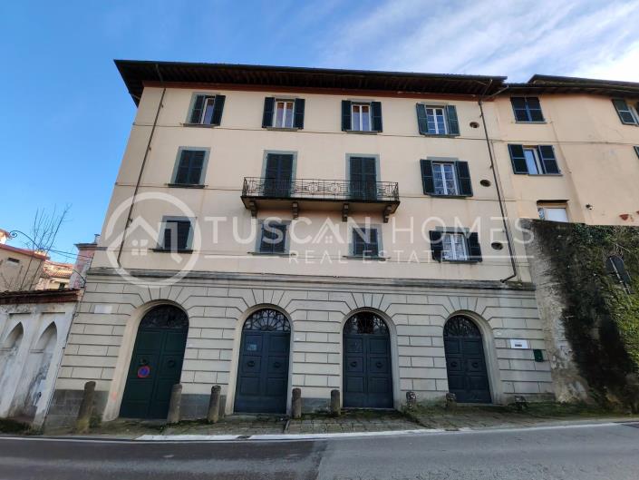Image No.1-4 Bed Apartment for sale