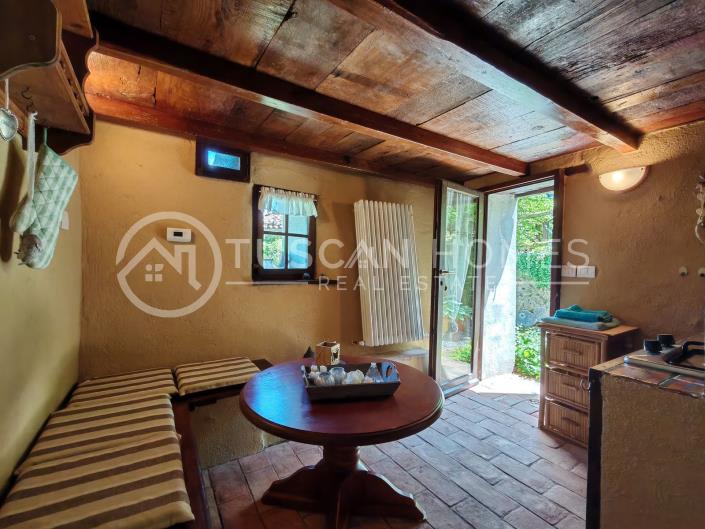 Image No.10-3 Bed Farmhouse for sale