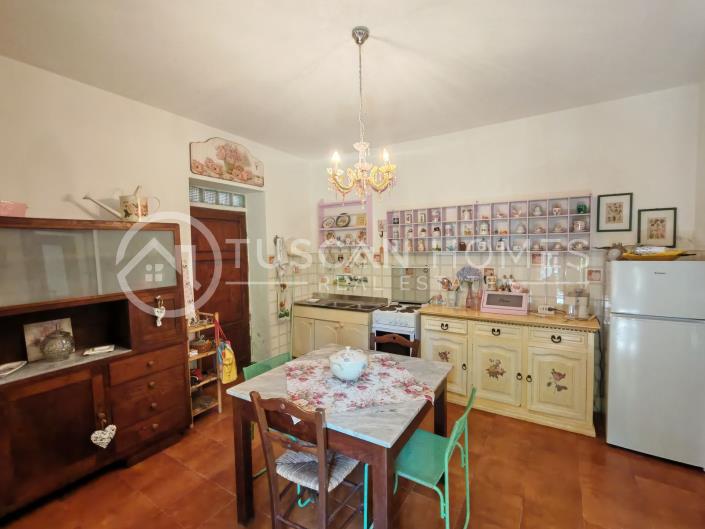 Image No.4-4 Bed Farmhouse for sale