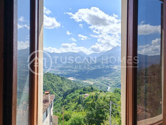 Image No.1-2 Bed Villa / Detached for sale