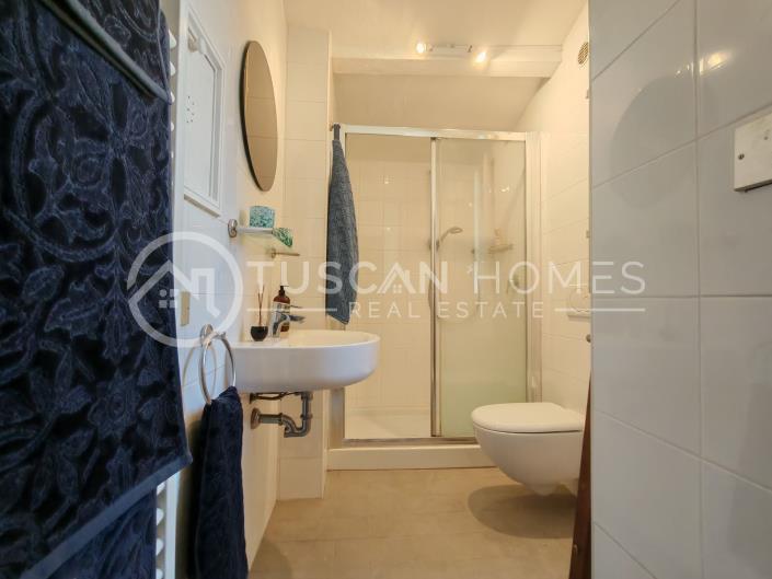 Image No.14-2 Bed Townhouse for sale