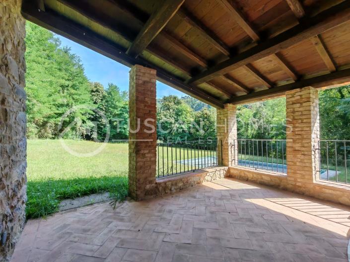 Image No.18-6 Bed Farmhouse for sale