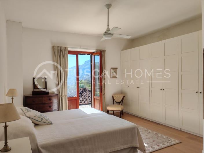 Image No.3-4 Bed Villa for sale