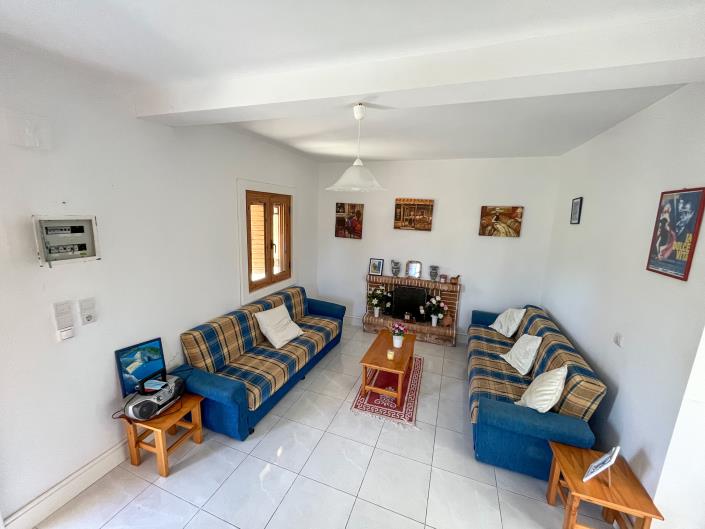 Image No.18-2 Bed Land for sale