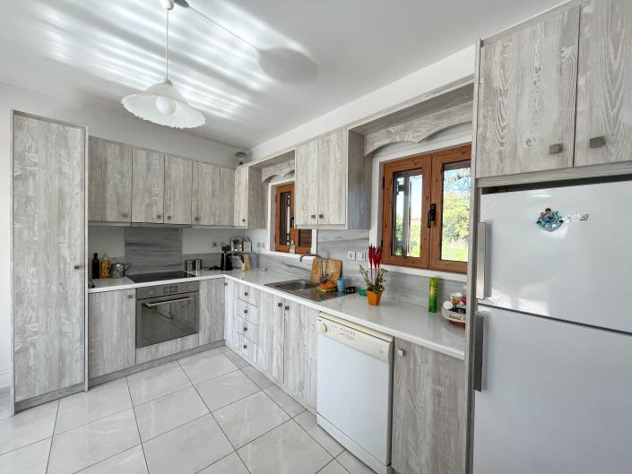 Image No.21-2 Bed Land for sale