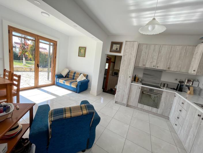 Image No.20-2 Bed Land for sale