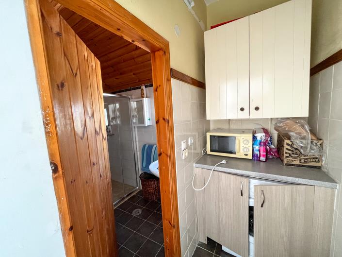 Image No.22-2 Bed Land for sale