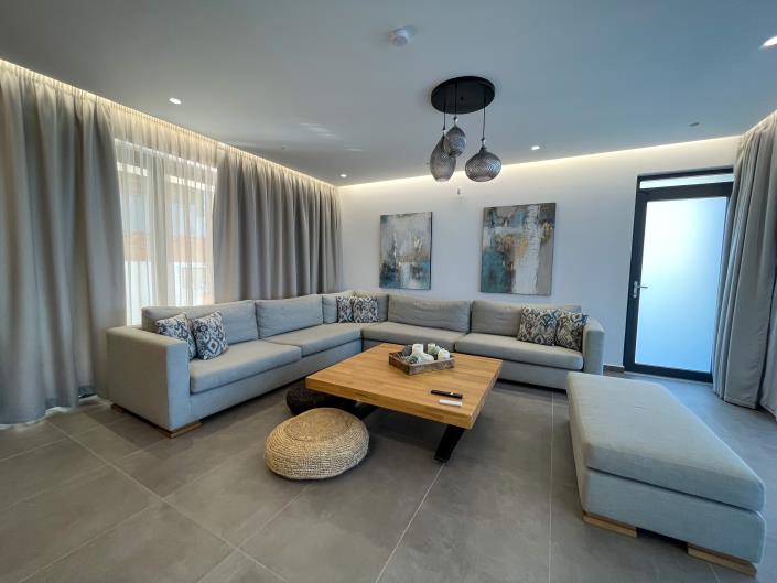 Image No.29-4 Bed Villa for sale