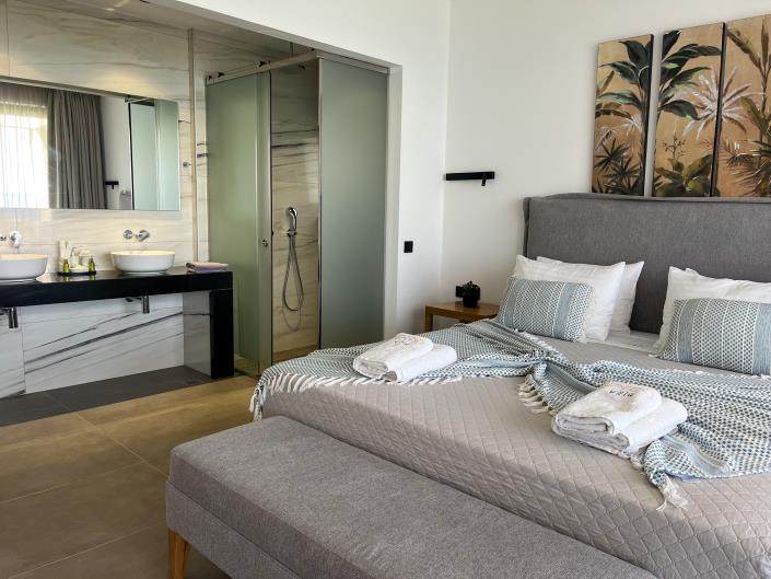 Image No.55-4 Bed Villa for sale