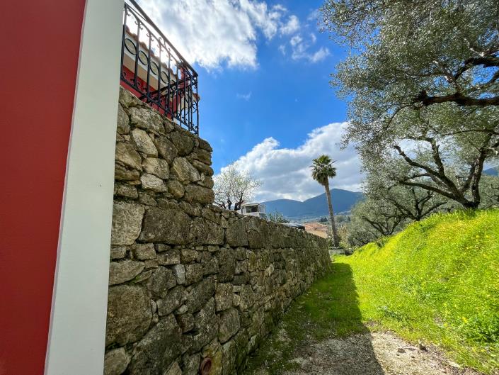 Image No.6-2 Bed Country House for sale