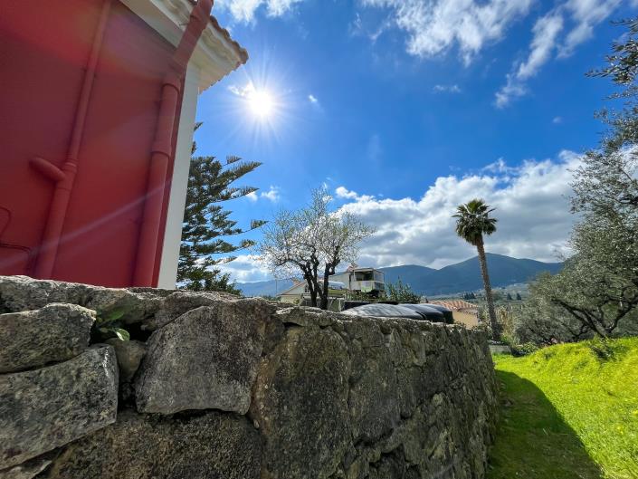 Image No.27-2 Bed Country House for sale