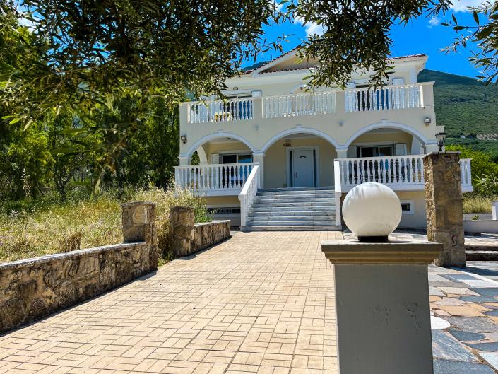 Image No.9-5 Bed Villa for sale