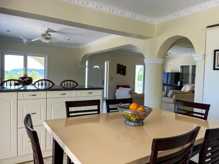 Image No.25-5 Bed Villa for sale