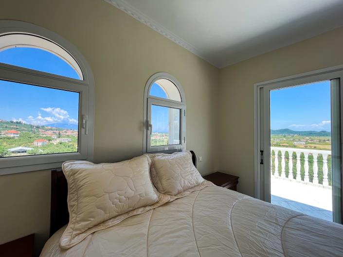 Image No.44-5 Bed Villa for sale