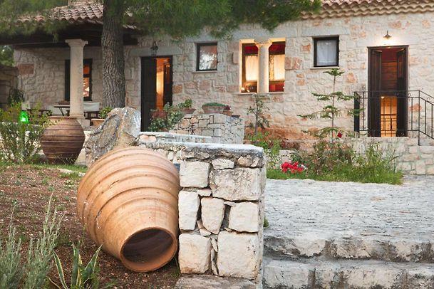 Image No.8-4 Bed Villa / Detached for sale