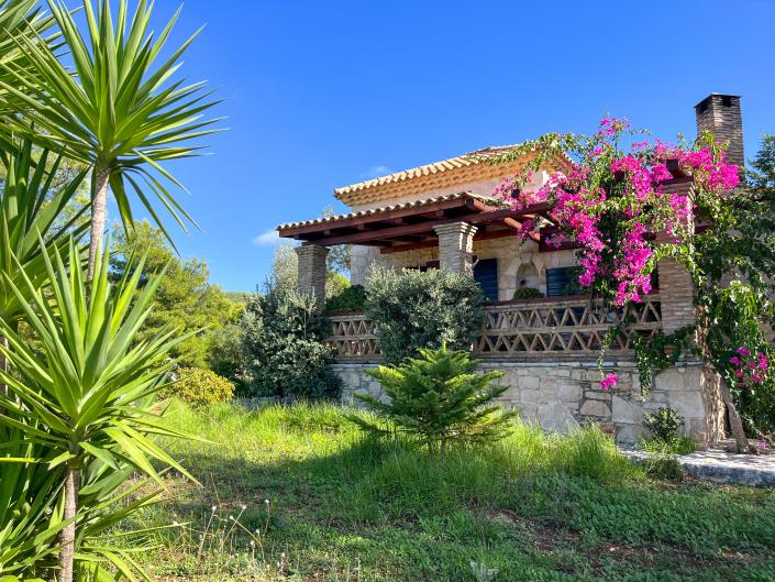 Image No.2-4 Bed Villa / Detached for sale