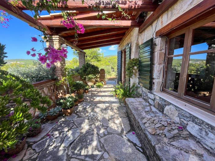 Image No.16-4 Bed Villa / Detached for sale