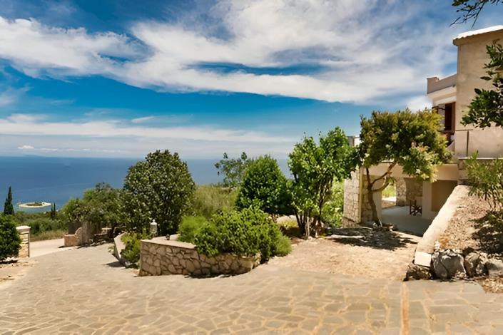 Image No.12-3 Bed Villa / Detached for sale