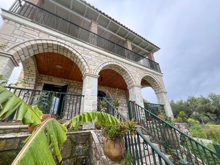 Image No.12-3 Bed Villa / Detached for sale