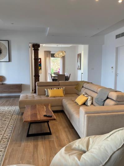 Image No.36-4 Bed Villa / Detached for sale