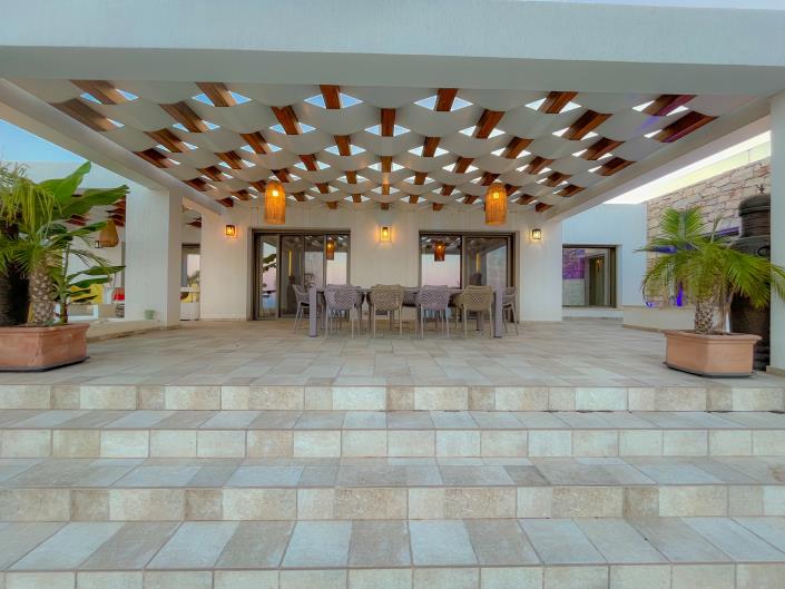 Image No.9-4 Bed Villa / Detached for sale