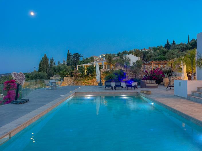 Image No.23-4 Bed Villa / Detached for sale