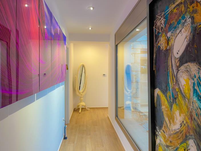 Image No.43-4 Bed Villa / Detached for sale