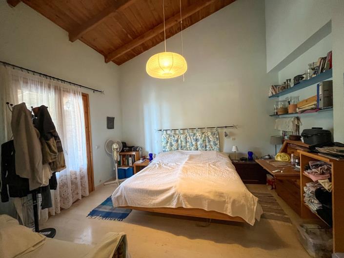 Image No.44-6 Bed Villa / Detached for sale