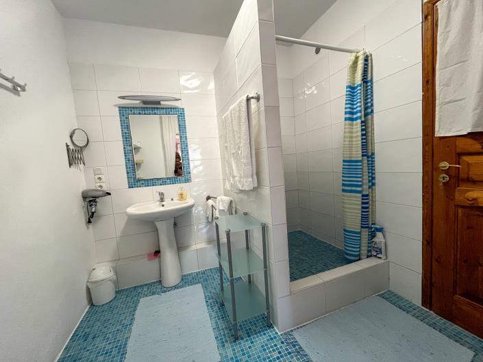 Image No.55-6 Bed Villa / Detached for sale