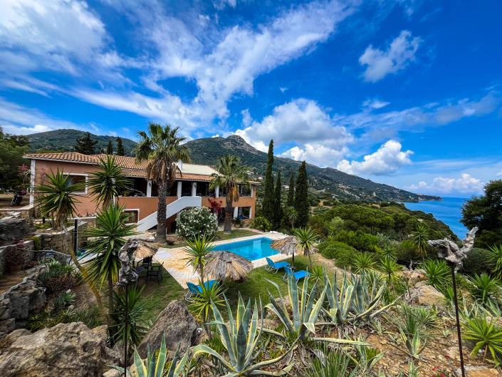 Image No.3-6 Bed Villa / Detached for sale