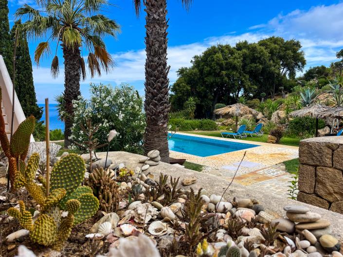 Image No.10-6 Bed Villa / Detached for sale