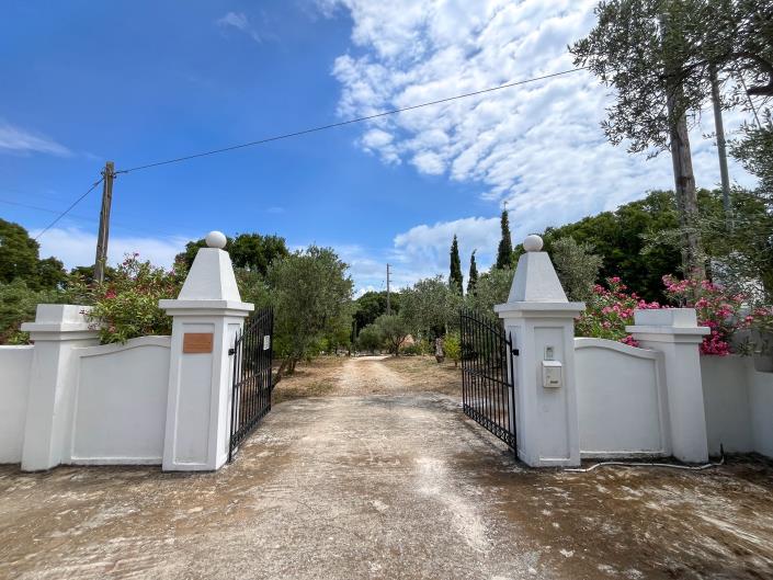 Image No.13-6 Bed Villa / Detached for sale