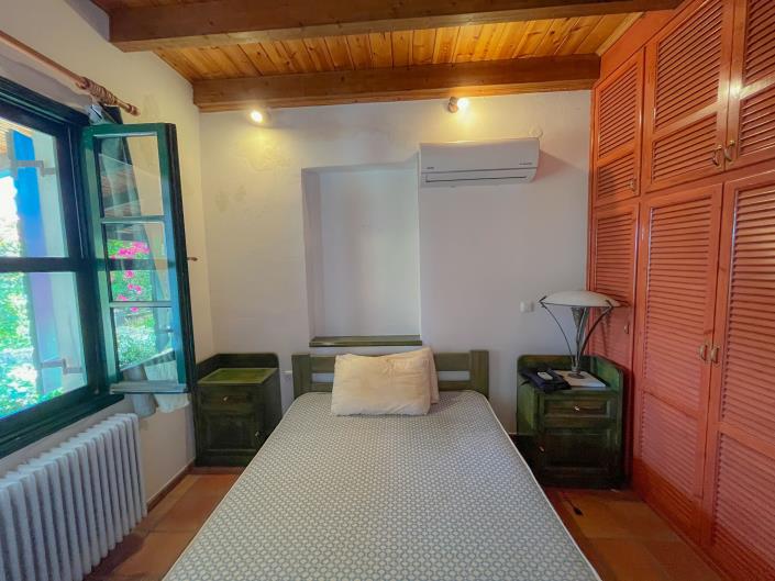 Image No.10-4 Bed House/Villa for sale