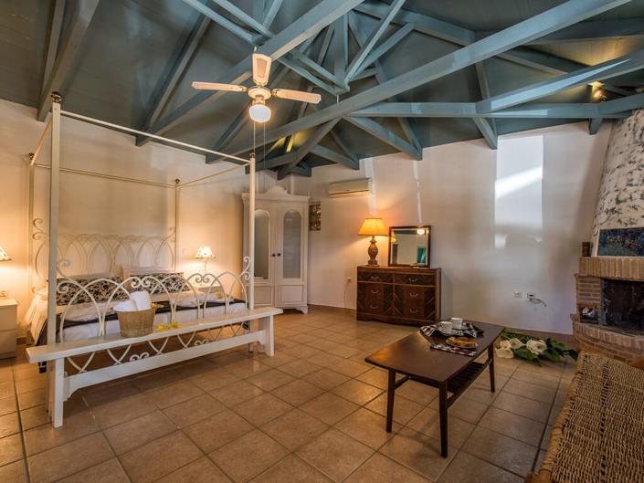 Image No.15-8 Bed Villa / Detached for sale