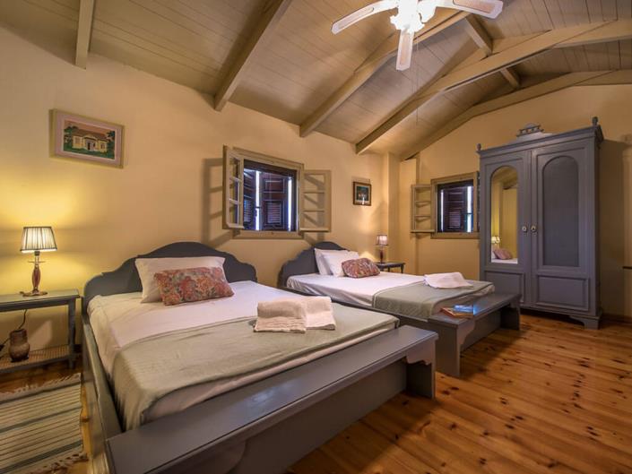 Image No.16-8 Bed Villa / Detached for sale