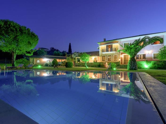 Image No.20-8 Bed Villa / Detached for sale