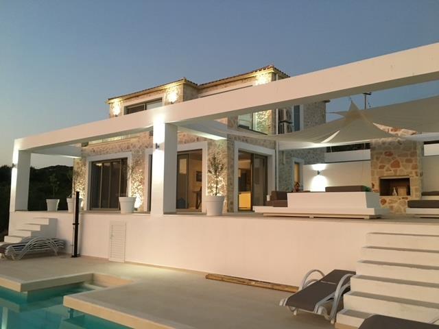 Image No.8-2 Bed Villa for sale