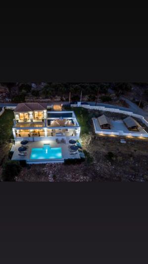 Image No.11-2 Bed Villa for sale