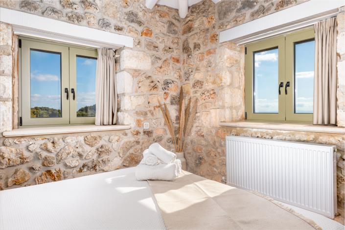 Image No.40-5 Bed Villa for sale