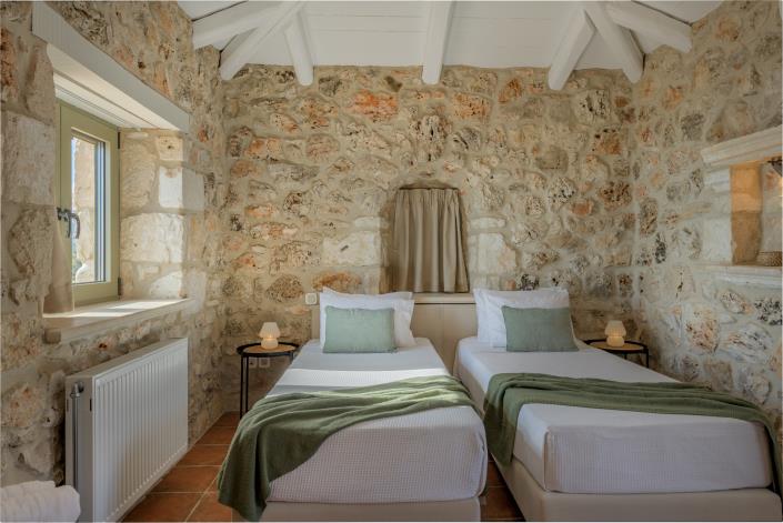 Image No.49-5 Bed Villa for sale