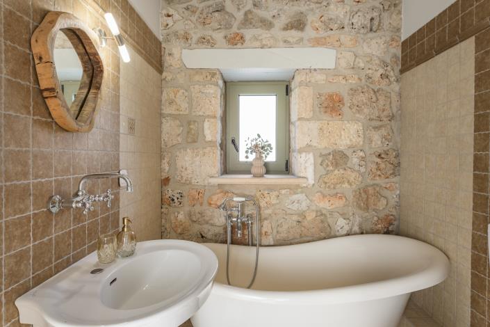 Image No.52-5 Bed Villa for sale