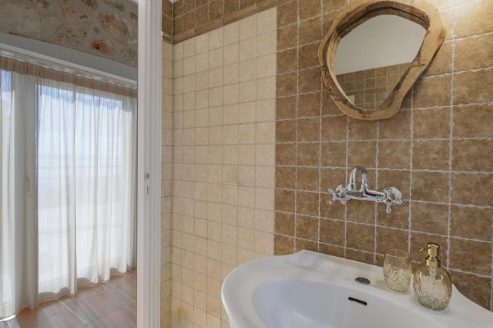 Image No.55-5 Bed Villa for sale