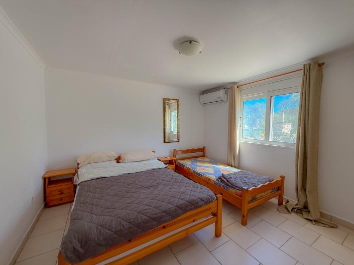 Image No.14-3 Bed House for sale