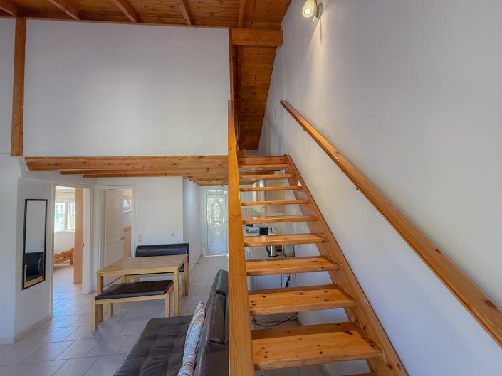 Image No.10-3 Bed House for sale